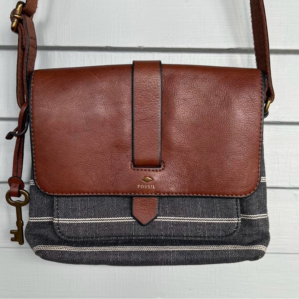 Fossil 1954 VTG Textile Cowhide With Leather Trim Small Crossbody/Hipster Purse